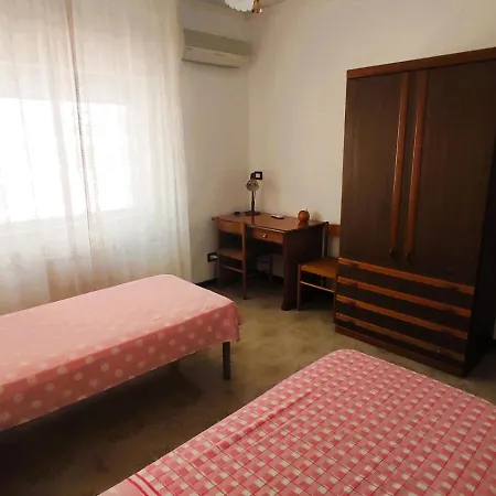 Casa Palazzo Giallo Apartment